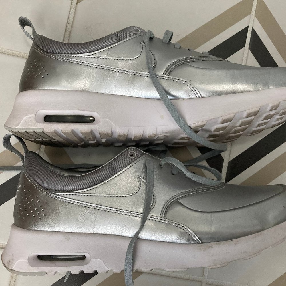 Nike Air Max Thea Women's Shoes, Metallic Silver